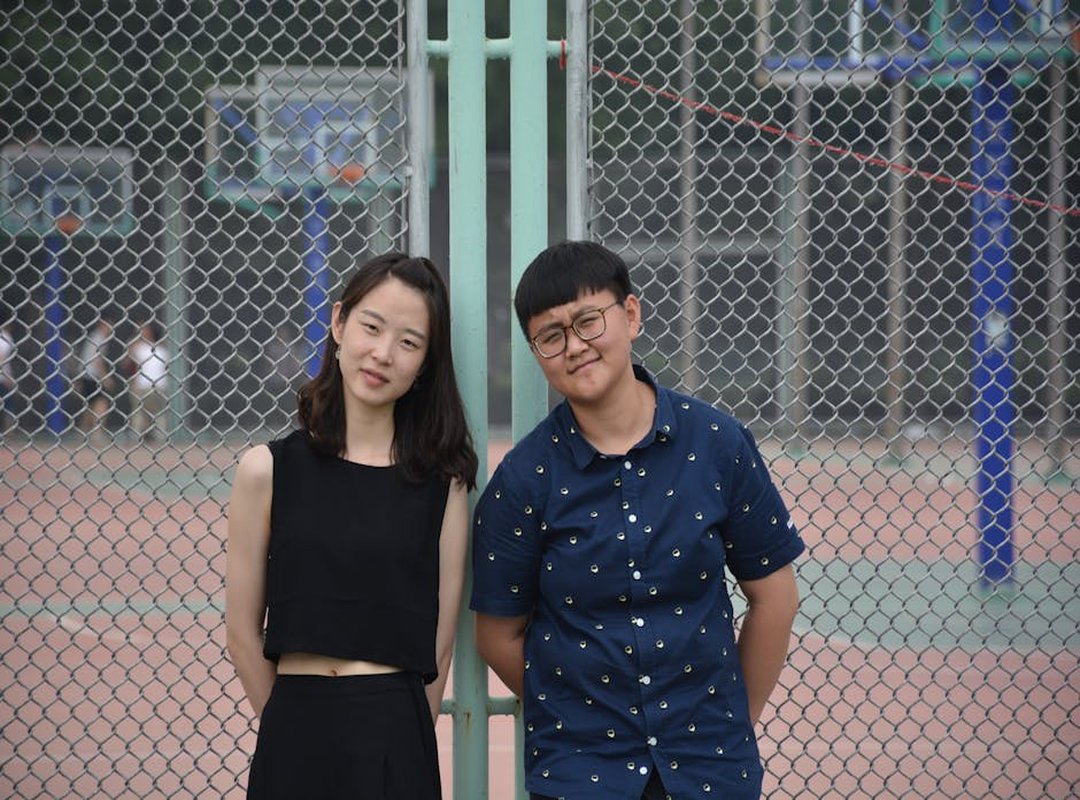 Expressing Friendship Through Scenery and Settings